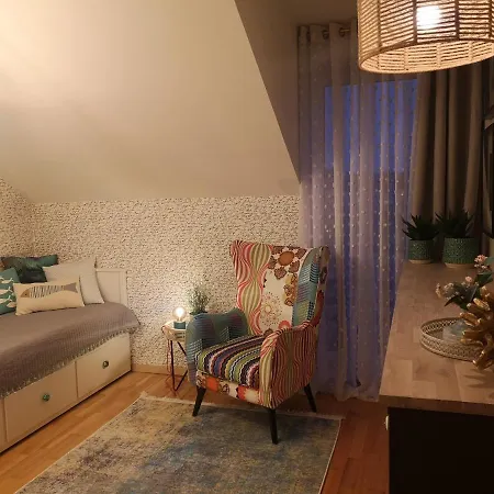Villa Glam Design - Beautiful, Comfortable And Cosy House With Garden, Free Parking And Wifi *