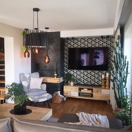 Glam Design - Beautiful, Comfortable And Cosy House With Garden, Free Parking And Wifi * Krakow