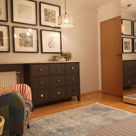 Glam Design - Beautiful, Comfortable And Cosy House With Garden, Free Parking And Wifi Villa *